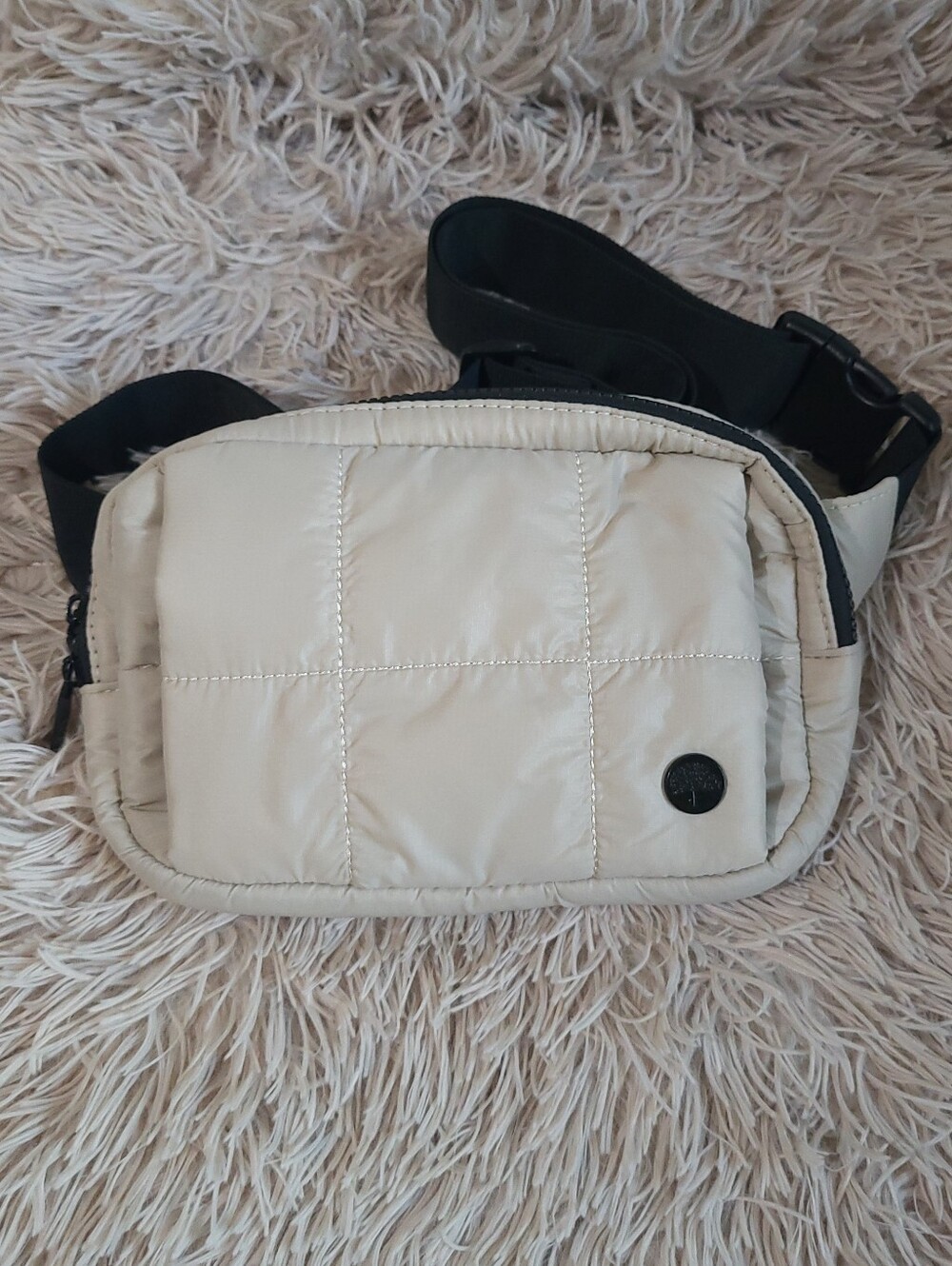 Tentree Quilted Belt Bag Crossbody Bag Sherpa Lined Hand Warmer Beige Tan